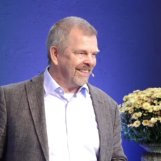 Pastor Thomas Ebel